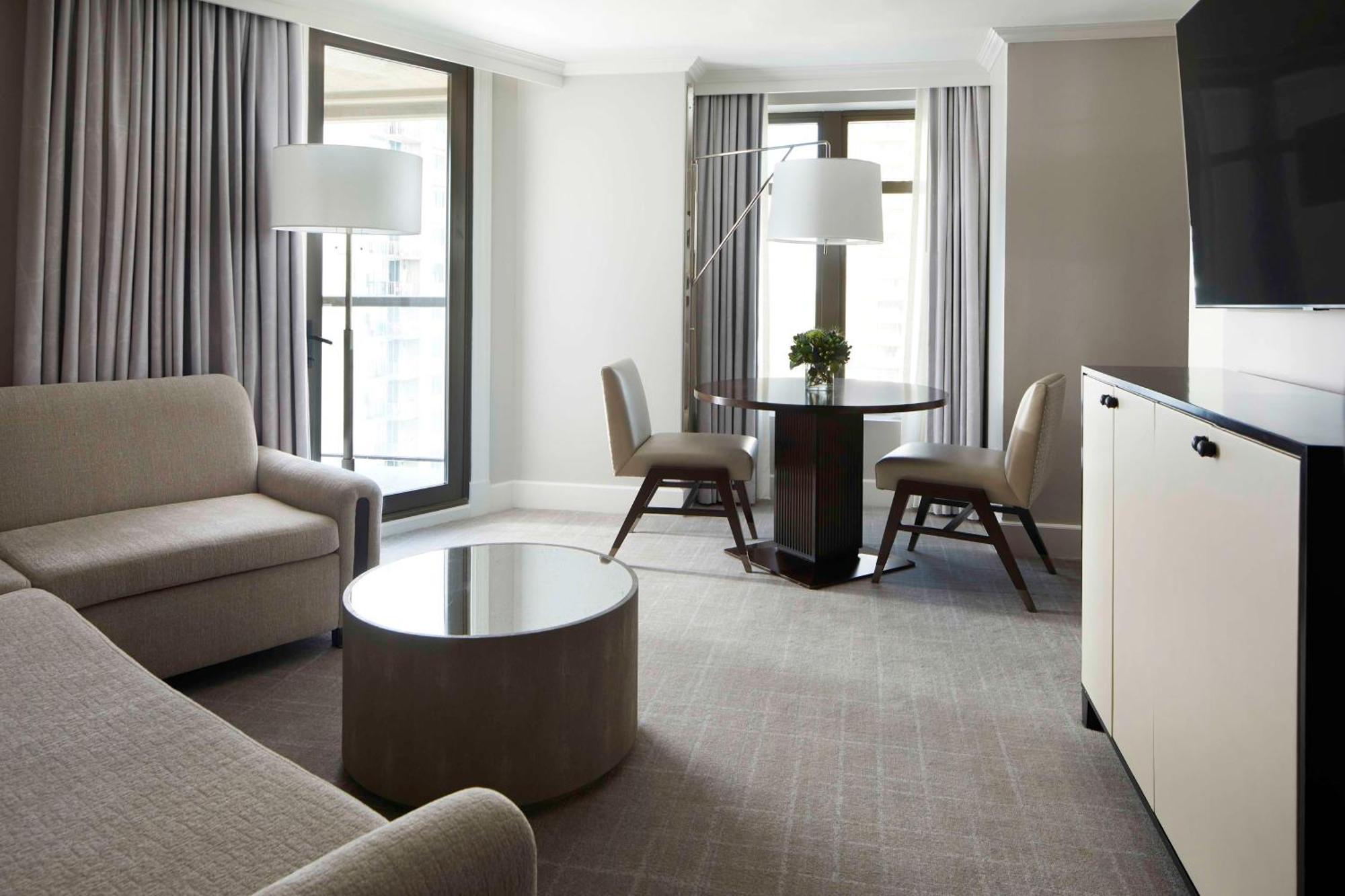 Hotel Waldorf Astoria Buckhead 5*