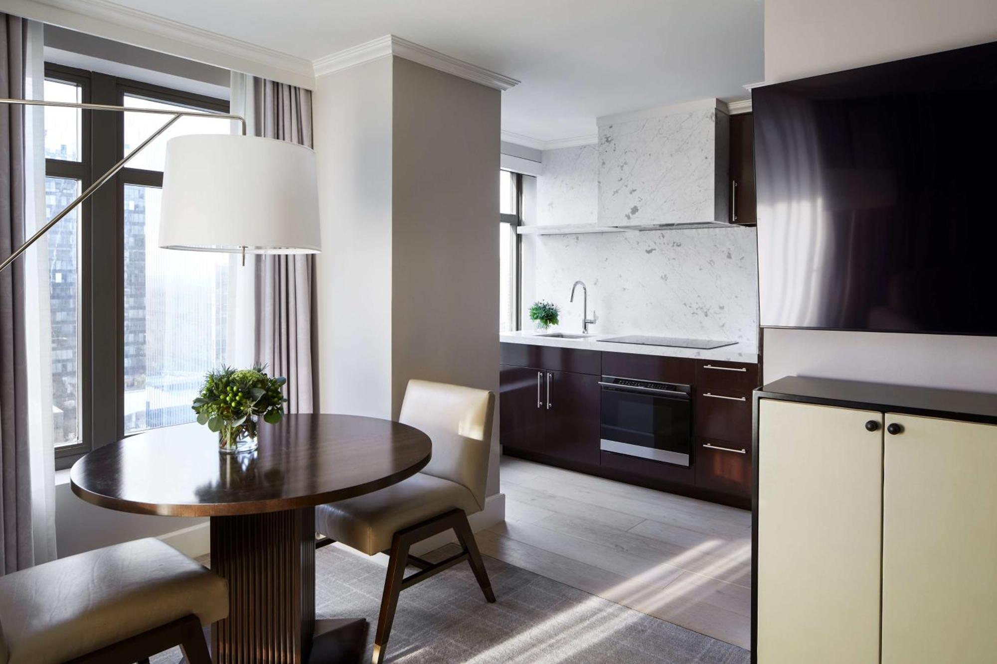 Waldorf Astoria Buckhead 5*