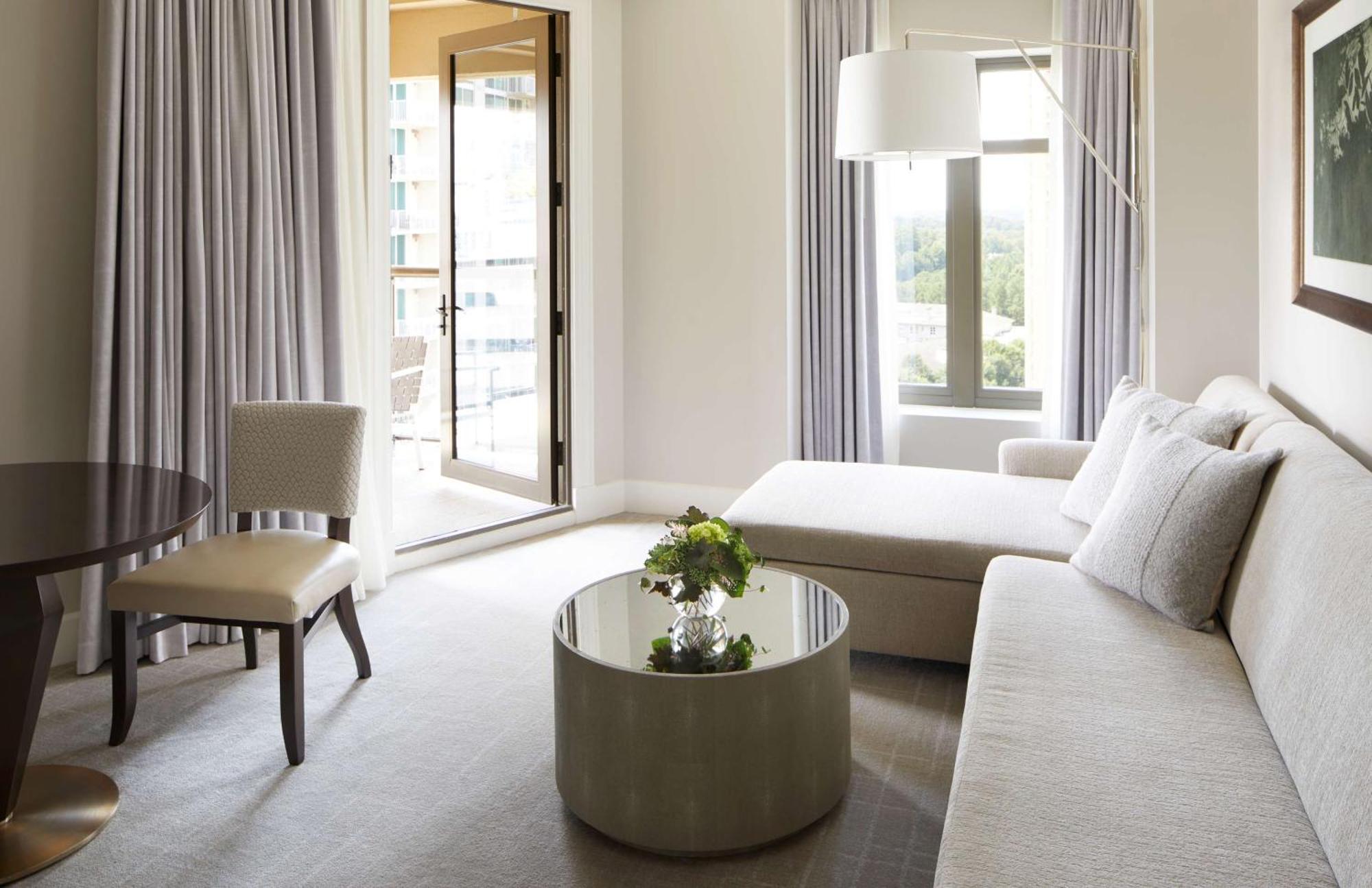 Waldorf Astoria Buckhead 5*