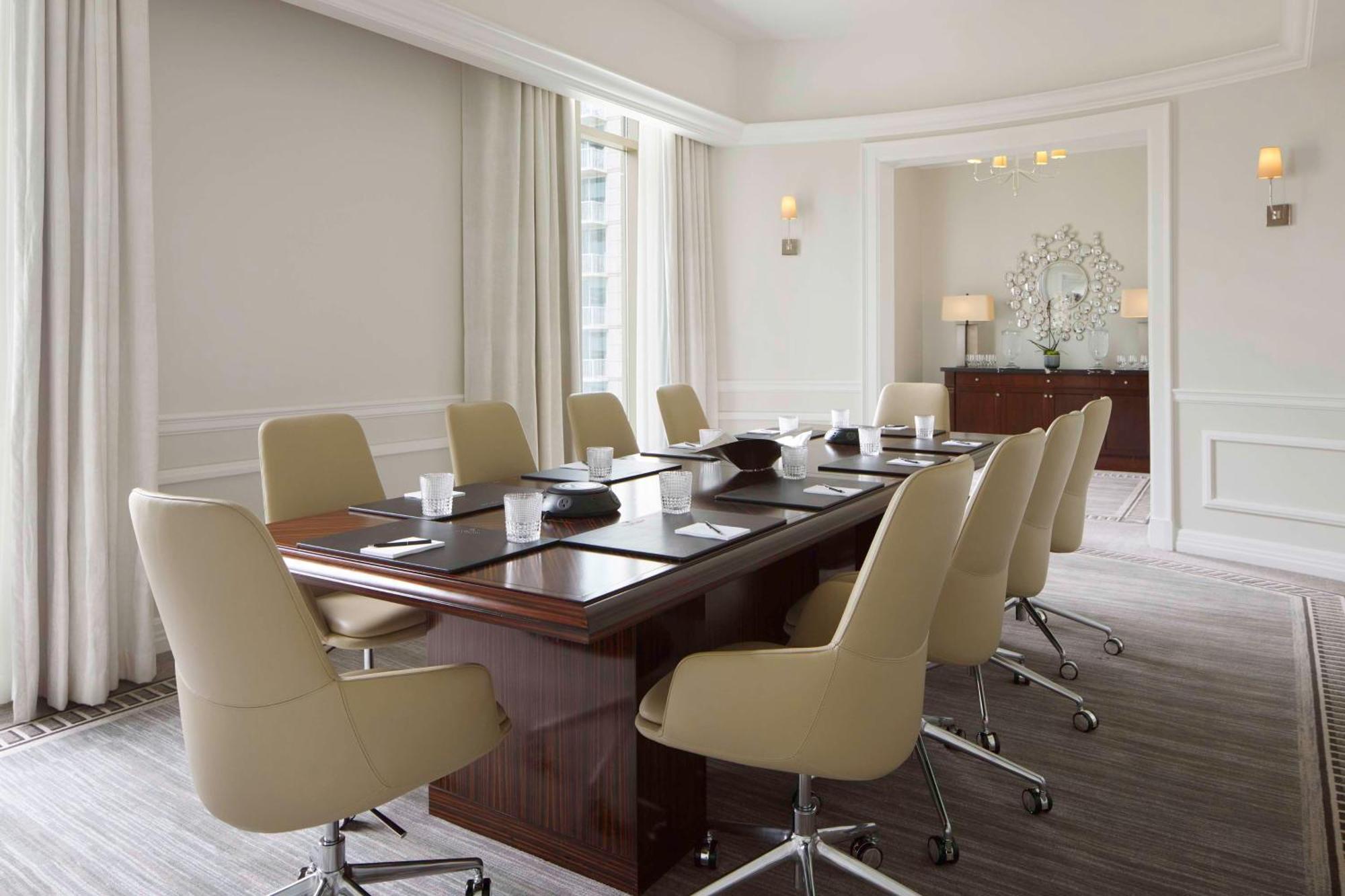 Waldorf Astoria Buckhead Hotel 5*